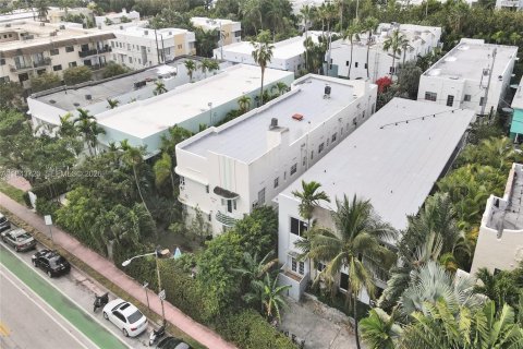 Condominio en venta en Miami Beach, Florida, 2 dormitorios, 68.75 m2 № 2090623 - foto 11