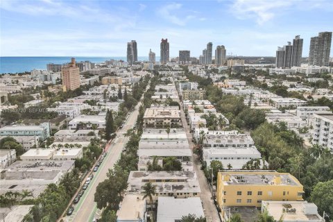 Condominio en venta en Miami Beach, Florida, 2 dormitorios, 68.75 m2 № 2090623 - foto 13