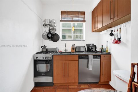 Condominio en venta en Miami Beach, Florida, 2 dormitorios, 68.75 m2 № 2090623 - foto 24