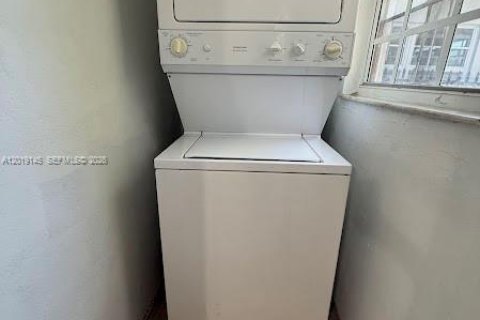 Immobilier commercial à vendre à Miami, Floride: 167.97 m2 № 2183539 - photo 29
