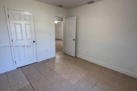 Immobilier commercial à vendre à Miami, Floride: 167.97 m2 № 2183539 - photo 18
