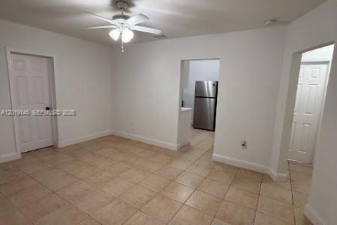 Immobilier commercial à vendre à Miami, Floride: 167.97 m2 № 2183539 - photo 14
