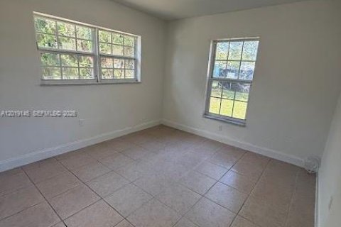 Immobilier commercial à vendre à Miami, Floride: 167.97 m2 № 2183539 - photo 21