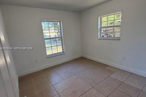 Immobilier commercial à vendre à Miami, Floride: 167.97 m2 № 2183539 - photo 19
