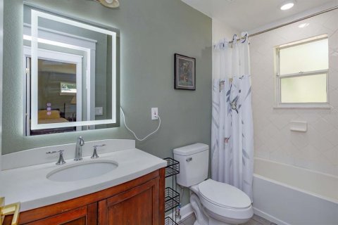 Immobilier commercial à vendre à Sanford, Floride: 4 chambres, 125.42 m2 № 2100836 - photo 9