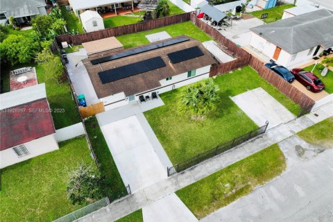 Casa en venta en Homestead, Florida, 3 dormitorios, 140.75 m2 № 1984661 - foto 25