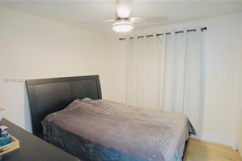 Casa en venta en Homestead, Florida, 3 dormitorios, 140.75 m2 № 1984661 - foto 10