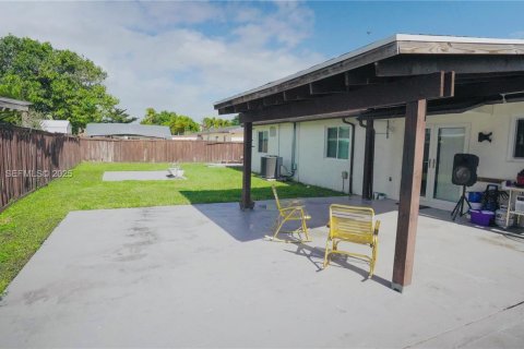 Casa en venta en Homestead, Florida, 3 dormitorios, 140.75 m2 № 1984661 - foto 19
