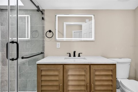 House in Tampa, Florida 6 bedrooms, 193.98 sq.m. № 2167261 - photo 13