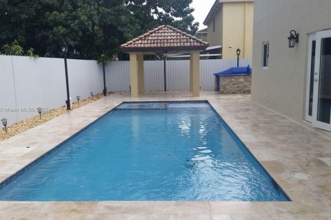 Купить виллу или дом в Майами, Флорида 4 спальни, 253.9м2, № 1934987 - фото 10