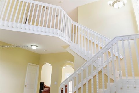 Купить виллу или дом в Майами, Флорида 4 спальни, 253.9м2, № 1934987 - фото 14