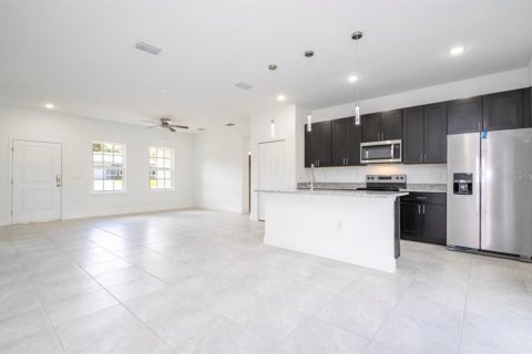 Casa en alquiler en Citrus Springs, Florida, 4 dormitorios, 146.79 m2 № 1885889 - foto 13