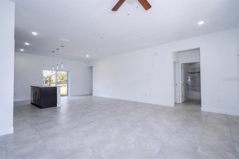 Casa en alquiler en Citrus Springs, Florida, 4 dormitorios, 146.79 m2 № 1885889 - foto 22