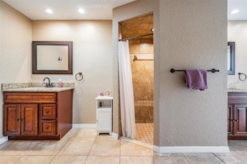 House in Spring Hill, Florida 3 bedrooms, 216.09 sq.m. № 1789765 - photo 13