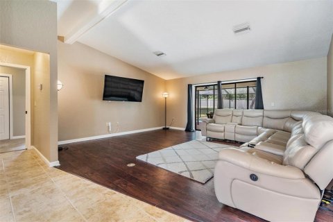 House in Spring Hill, Florida 3 bedrooms, 216.09 sq.m. № 1789765 - photo 4