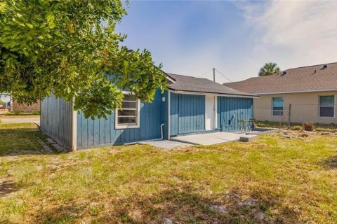 House in Orlando, Florida 3 bedrooms, 98.1 sq.m. № 214577 - photo 22