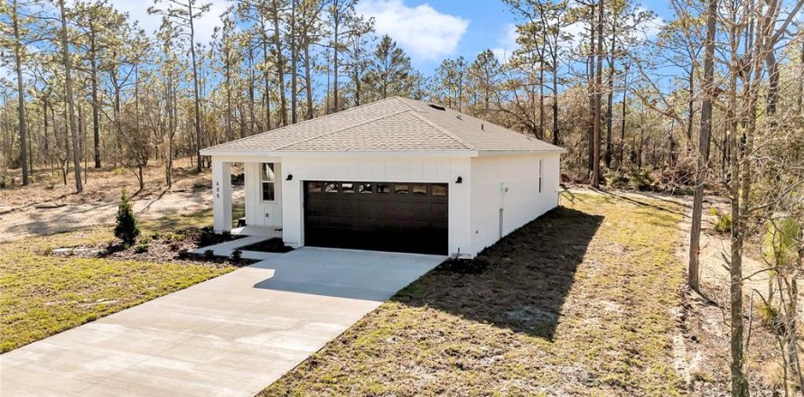 House in Dunnellon, Florida 3 bedrooms, 111.11 sq.m. № 1782252