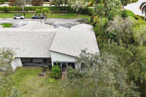 Condominio en venta en Weston, Florida, 3 dormitorios, 117.8 m2 № 2005811 - foto 28