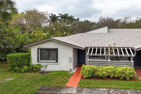 Condominio en venta en Weston, Florida, 3 dormitorios, 117.8 m2 № 2005811 - foto 1