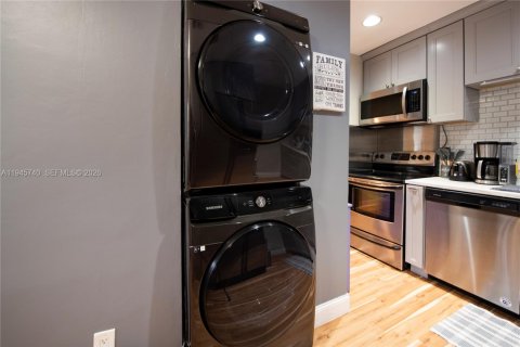 Condominio en venta en Weston, Florida, 3 dormitorios, 117.8 m2 № 2005811 - foto 14