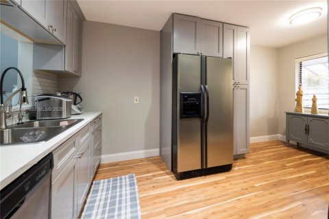 Condominio en venta en Weston, Florida, 3 dormitorios, 117.8 m2 № 2005811 - foto 12