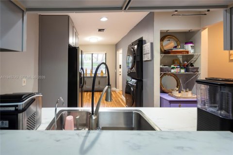 Condominio en venta en Weston, Florida, 3 dormitorios, 117.8 m2 № 2005811 - foto 10