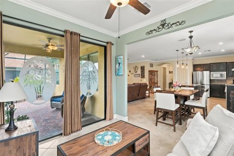 Villa ou maison à vendre à North Port, Floride: 2 chambres, 166.2 m2 № 2412683 - photo 21