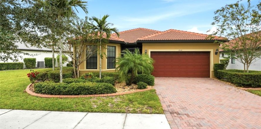 Villa ou maison à North Port, Floride 2 chambres, 166.2 m2 № 2412683