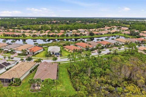 Villa ou maison à vendre à North Port, Floride: 2 chambres, 166.2 m2 № 2412683 - photo 7