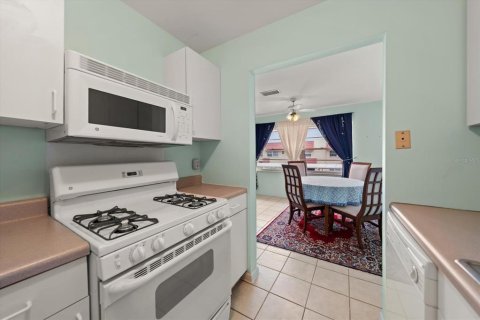 Copropriété à vendre à Saint Petersburg, Floride: 1 chambre, 73.39 m2 № 2156802 - photo 11