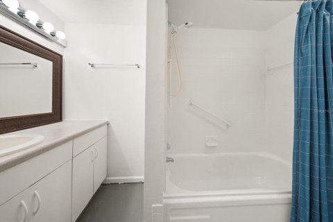 Copropriété à vendre à Saint Petersburg, Floride: 1 chambre, 73.39 m2 № 2156802 - photo 17