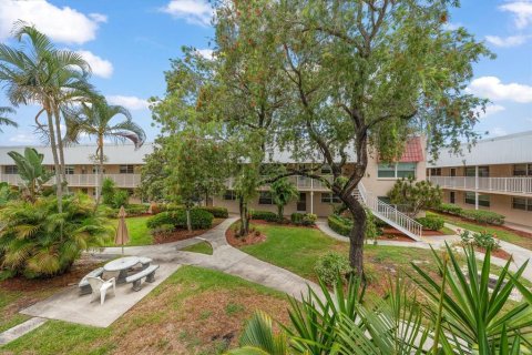 Copropriété à vendre à Saint Petersburg, Floride: 1 chambre, 73.39 m2 № 2156802 - photo 3