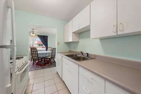 Copropriété à vendre à Saint Petersburg, Floride: 1 chambre, 73.39 m2 № 2156802 - photo 10