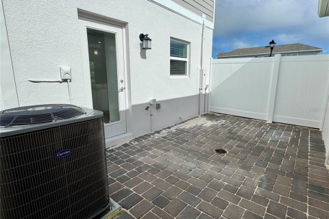 Adosado en alquiler en Orlando, Florida, 4 dormitorios, 167.87 m2 № 1903189 - foto 23