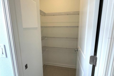 Adosado en alquiler en Orlando, Florida, 4 dormitorios, 167.87 m2 № 1903189 - foto 10