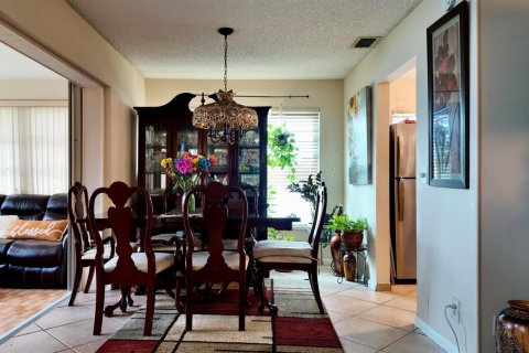 Condo in Plantation, Florida, 2 bedrooms  № 2185264 - photo 6
