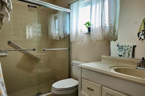 Condo in Plantation, Florida, 2 bedrooms  № 2185264 - photo 15