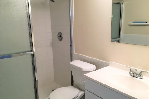 Condominio en venta en Pembroke Pines, Florida, 2 dormitorios, 88.63 m2 № 2184500 - foto 13