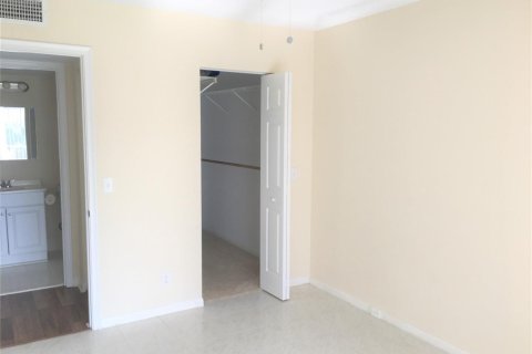Condominio en venta en Pembroke Pines, Florida, 2 dormitorios, 88.63 m2 № 2184500 - foto 23