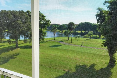Condominio en venta en Pembroke Pines, Florida, 2 dormitorios, 88.63 m2 № 2184500 - foto 27