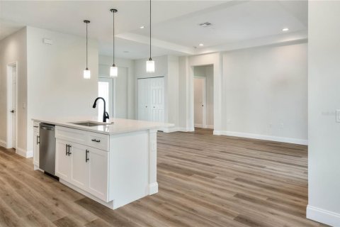 House in North Port, Florida 3 bedrooms, 154.68 sq.m. № 1831302 - photo 4