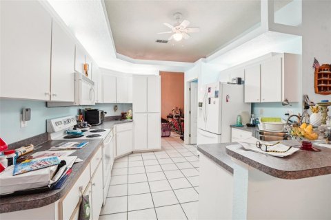 Villa ou maison à vendre à Spring Hill, Floride: 3 chambres, 221.66 m2 № 1385169 - photo 10