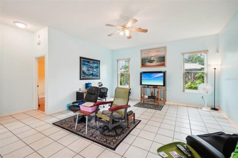 Villa ou maison à vendre à Spring Hill, Floride: 3 chambres, 221.66 m2 № 1385169 - photo 5