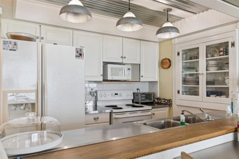 Condominio en venta en New Smyrna Beach, Florida, 3 dormitorios, 138.42 m2 № 2124709 - foto 12