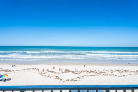 Condominio en venta en New Smyrna Beach, Florida, 3 dormitorios, 138.42 m2 № 2124709 - foto 2