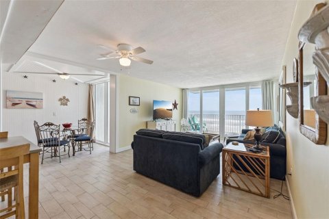 Condominio en venta en New Smyrna Beach, Florida, 3 dormitorios, 138.42 m2 № 2124709 - foto 7