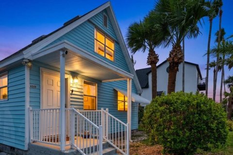 Villa ou maison à vendre à Hernando Beach, Floride: 3 chambres, 84.73 m2 № 2198148 - photo 2