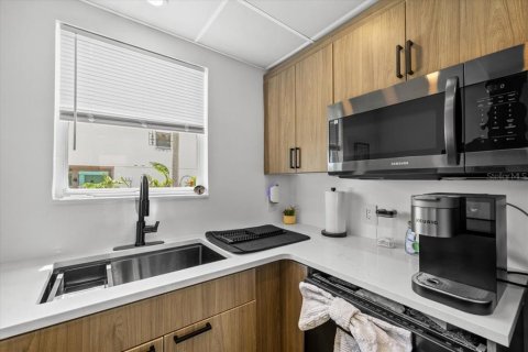 Villa ou maison à vendre à Hernando Beach, Floride: 3 chambres, 84.73 m2 № 2198148 - photo 16