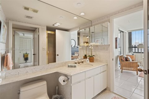 Copropriété à vendre à Miami, Floride: 2 chambres, 152.17 m2 № 1996296 - photo 16