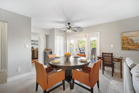 Condominio en venta en Saint Petersburg, Florida, 2 dormitorios, 94.57 m2 № 1885715 - foto 24